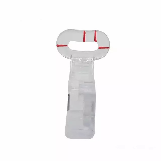 پایه پلاستیکی چرخ گلدوزی ژانومه: پایهای مقاوم و بادوام، ایدهآل برای چرخهای گلدوزی ژانومه، با کیفیت برتر و طراحی مناسب برای استفاده آسان و ماندگاری طولانی.