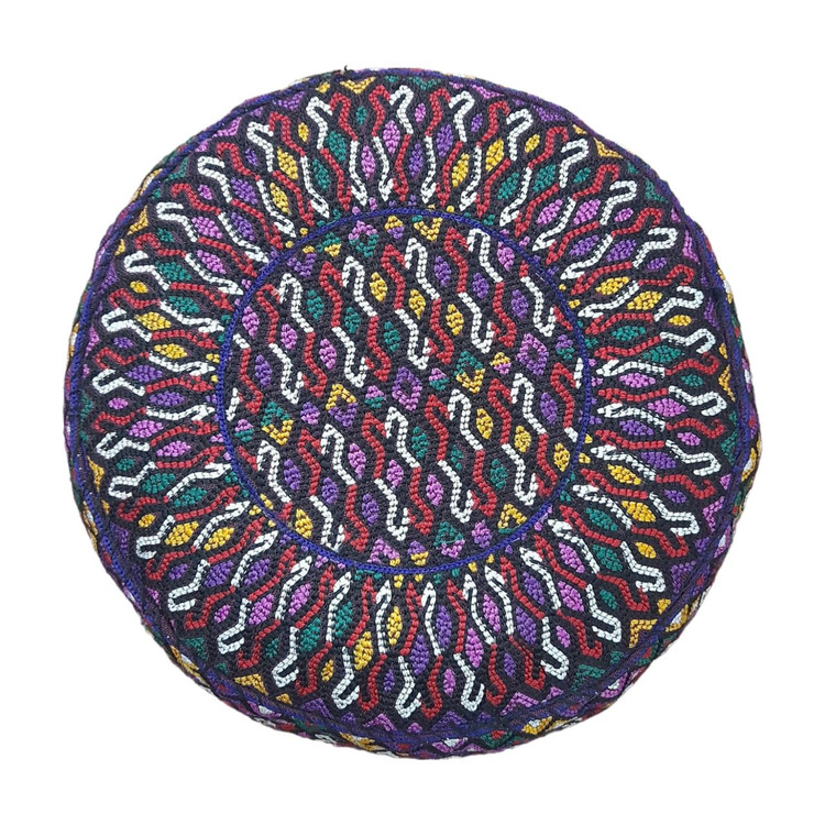 کلاه سنتی ترکمن تایخه با طرح سوزندوزی کرد نقش