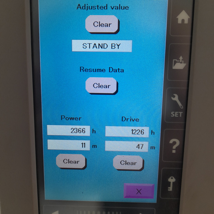 چرخ گلدوزی ژانومه ۵۵٠ با ١٢٢۶ ساعت کارکرد