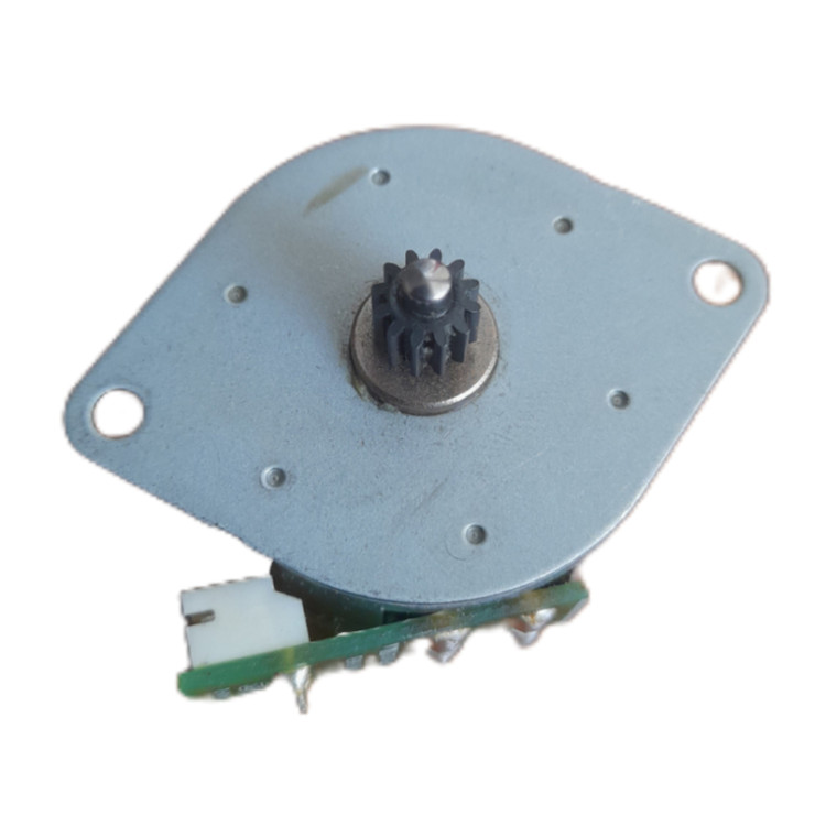 موتور کوچک چرخ گلدوزی ژانومه مدل های 350-370-450-550