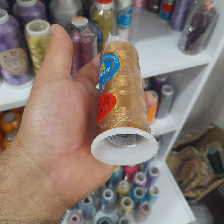 خرید نخ گلدوزی ماشینی رنگ عسلی تیره