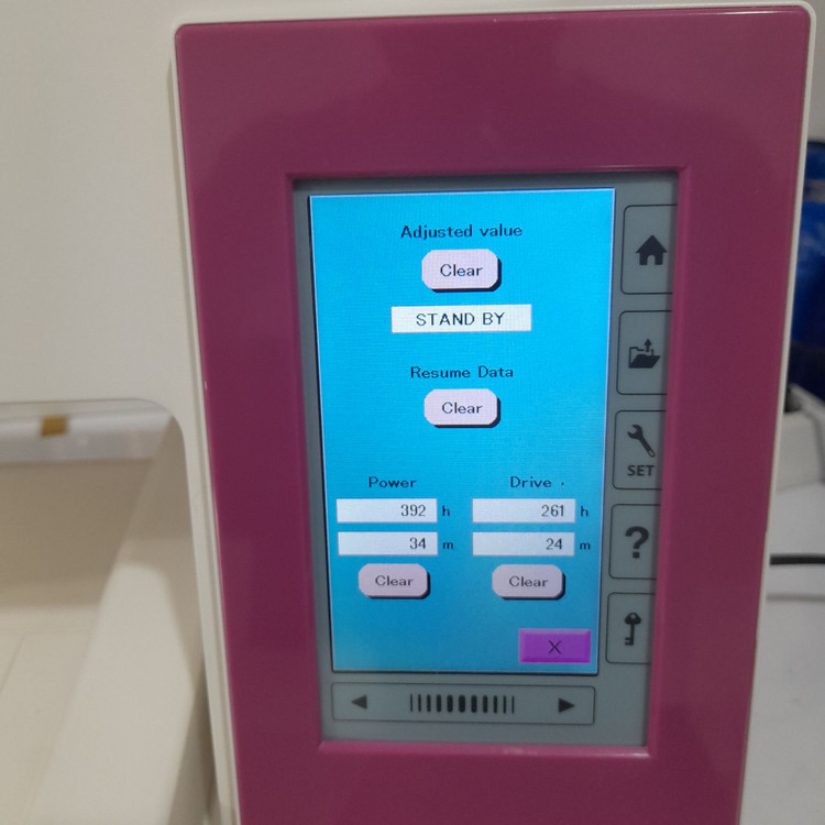 نمای ظاهری چرخ گلدوزی Janome 450 Pink Ribbon