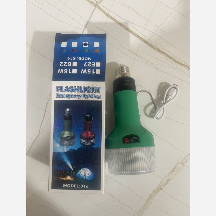 لامپ شارژی اضطراری دارای سرپیچ E27 و شارژ از طریق درگاه تایپ c و دارای چراغ قوه اضطراری