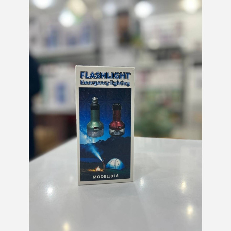 لامپ شارژی اضطراری دارای سرپیچ E27 و شارژ از طریق درگاه تایپ c و دارای چراغ قوه اضطراری