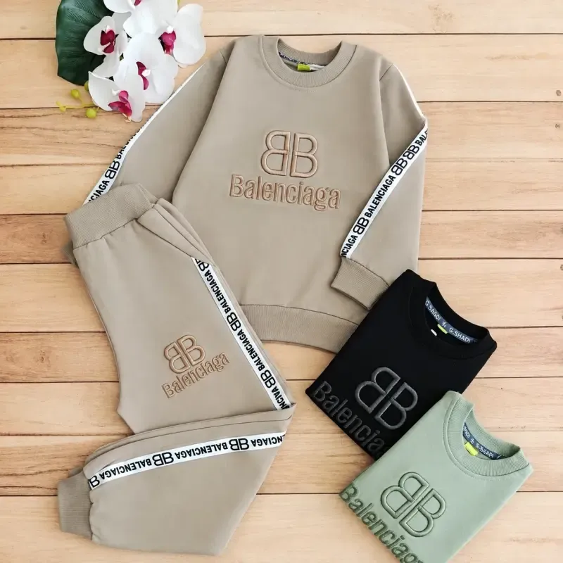 بلوز شلوار دورس بچگانه Balenciaga گلدوزی شده
